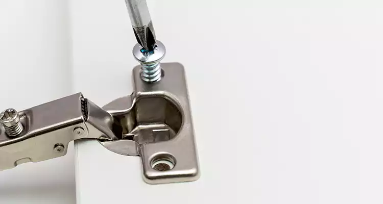 Screen Door Hinge Repair in North Fort Myers, FL