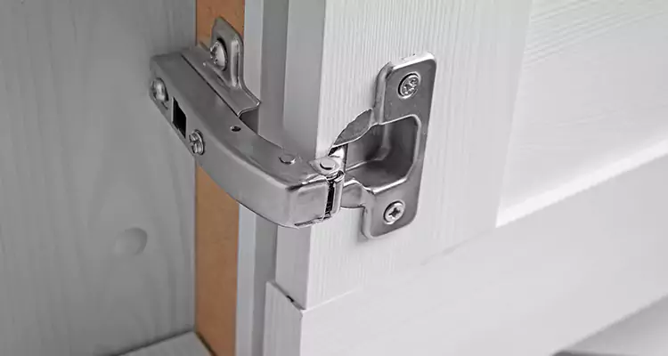Shower Door Hinge Replacement in North Fort Myers, FL