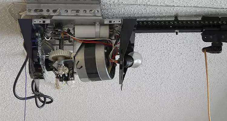 Emergency Garage Door Opener Repair in North Fort Myers, FL