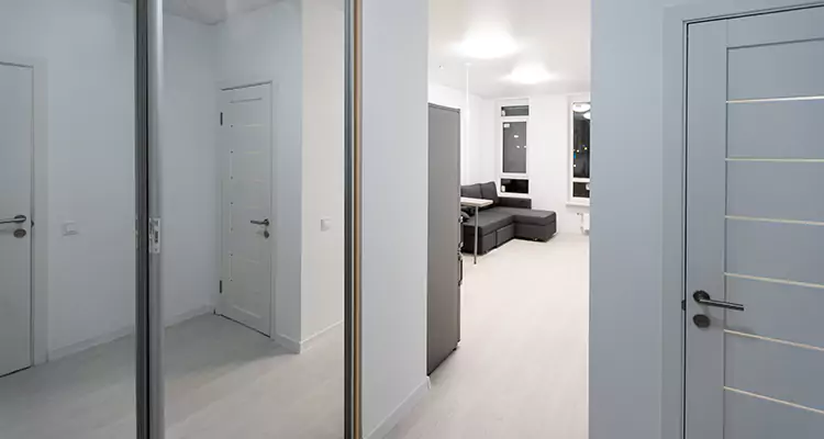 Modern Mirrored Closet Doors Repair in North Fort Myers, FL