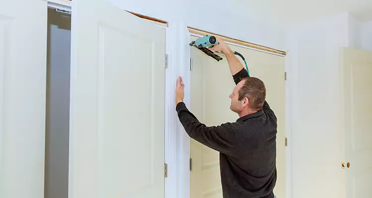 Top Rated Door Fixing ServiceFixing Garage Door Track in North Fort Myers, FL
